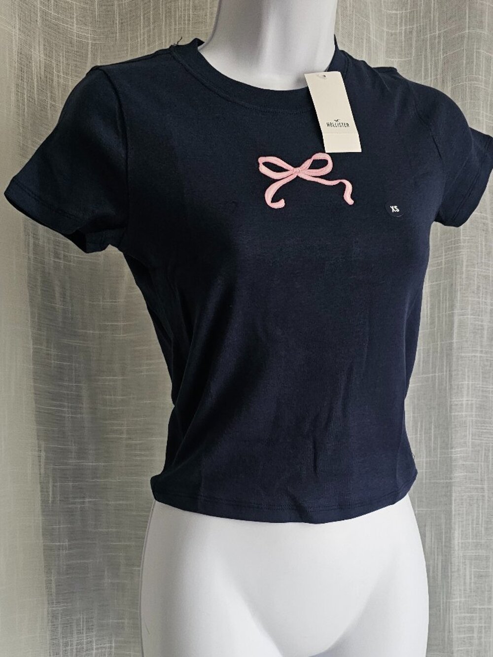 Hollister Gilly Hicks Pink Ribbon Bow Tee Navy Size XS NWT